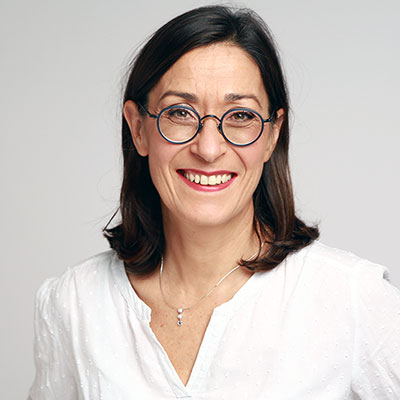Armelle Dever